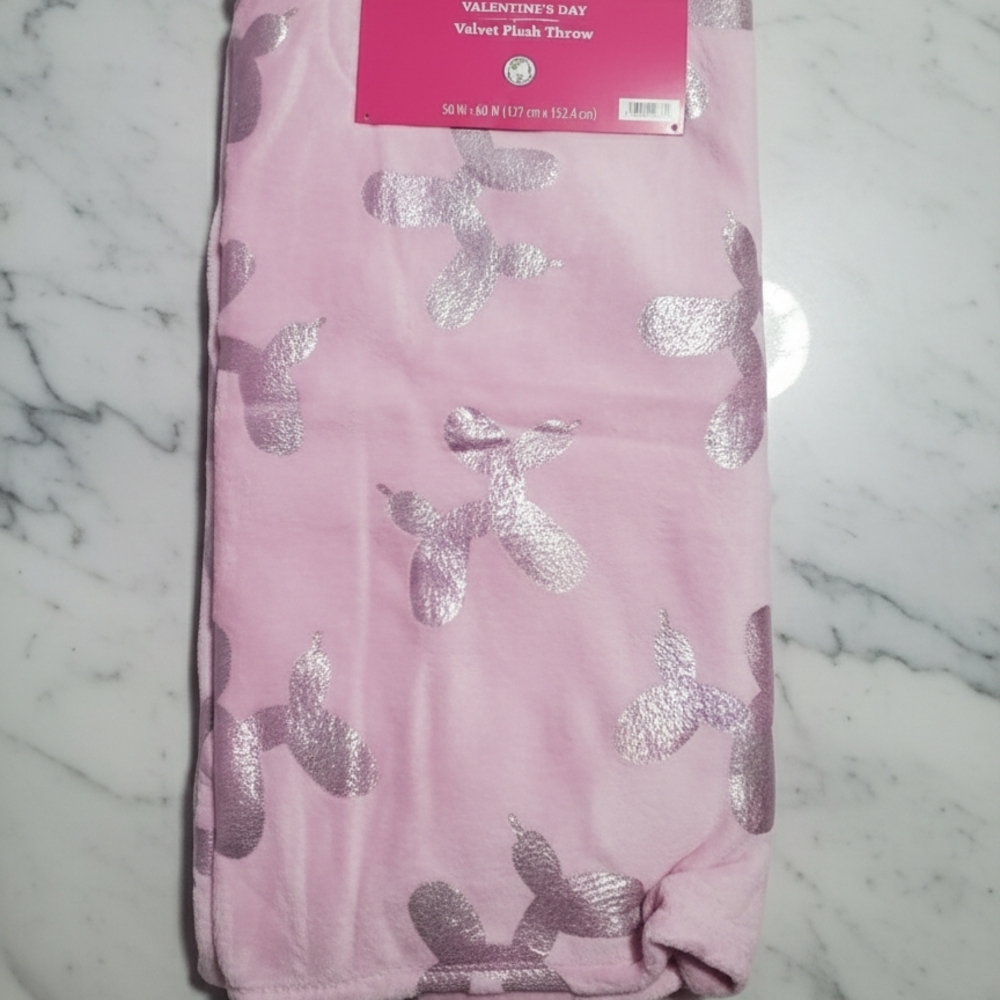Pink Velvet Balloon Dog Throw Blanket